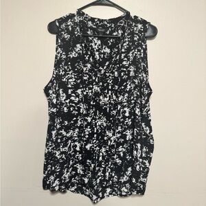 Simply Ver black and white blouse